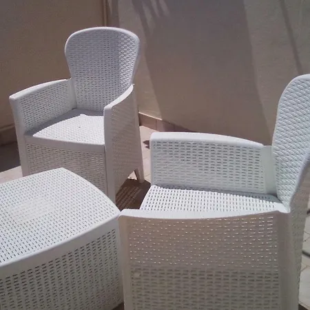 Omphalos Guest house *
